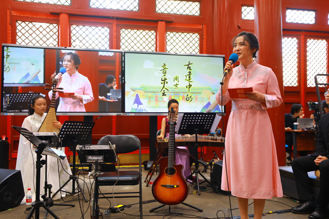 古建中的音樂會(huì)。校方供圖